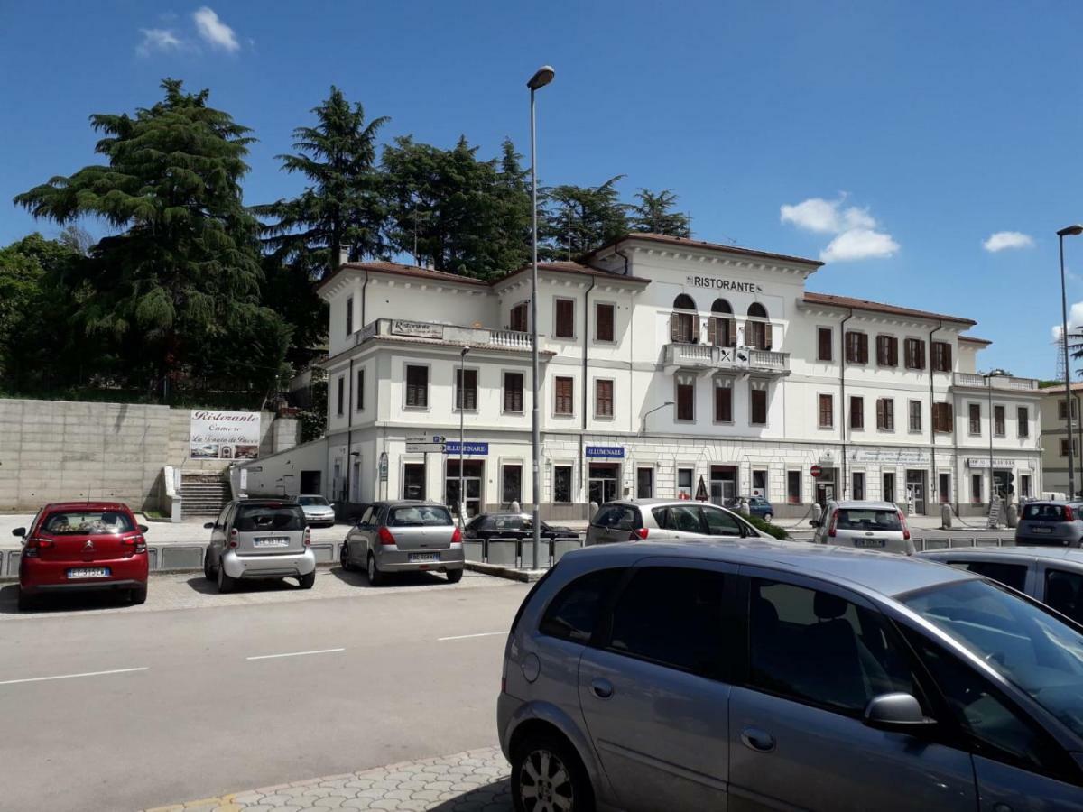 La Tenuta Di Bacco Hotel Colleferro Bagian luar foto
