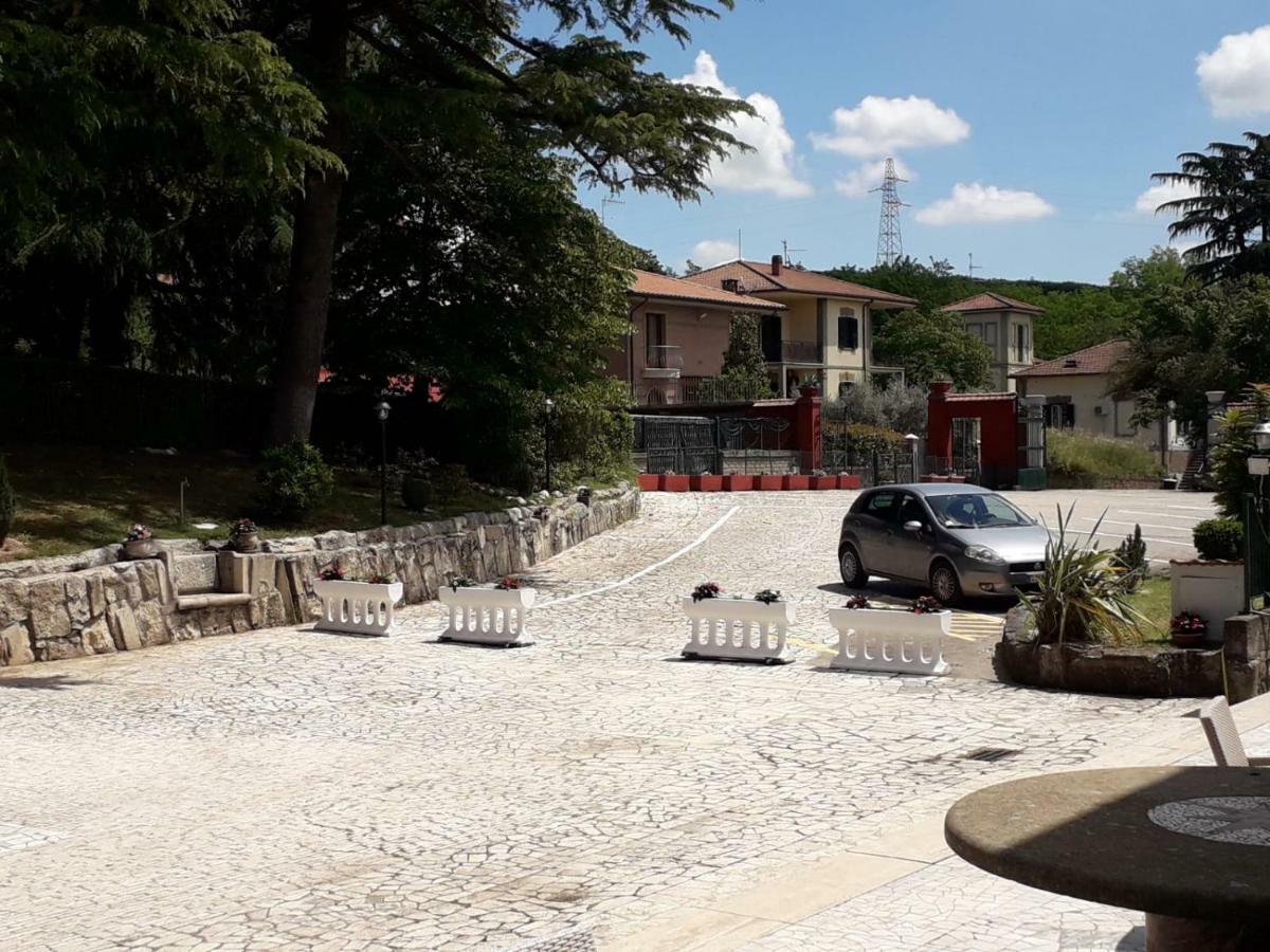 La Tenuta Di Bacco Hotel Colleferro Bagian luar foto