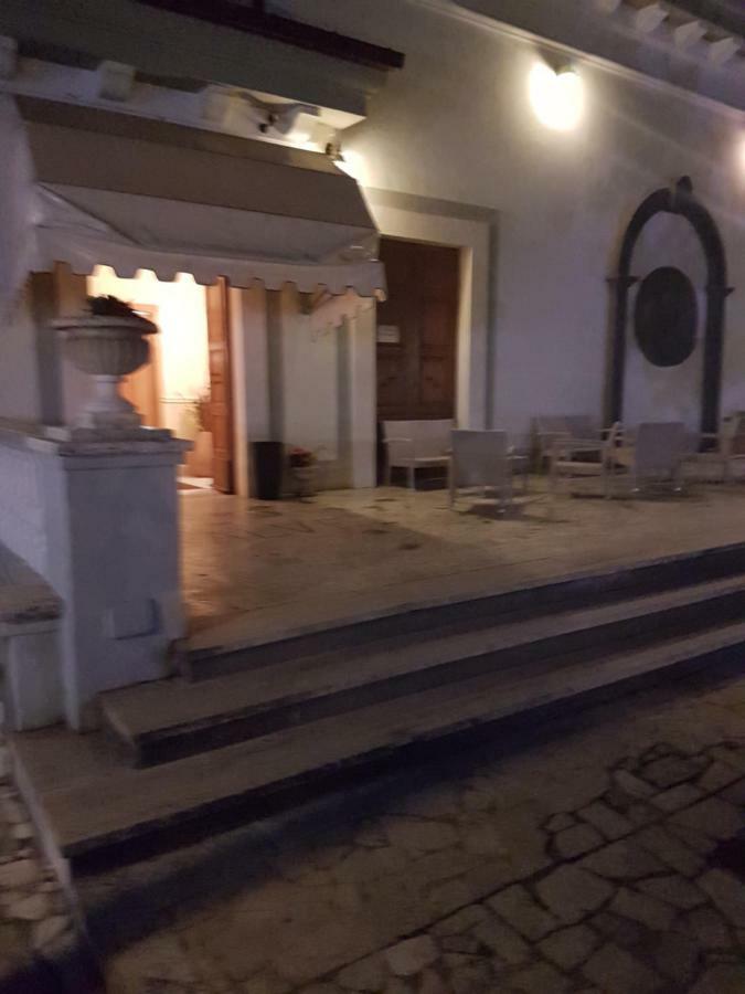 La Tenuta Di Bacco Hotel Colleferro Bagian luar foto